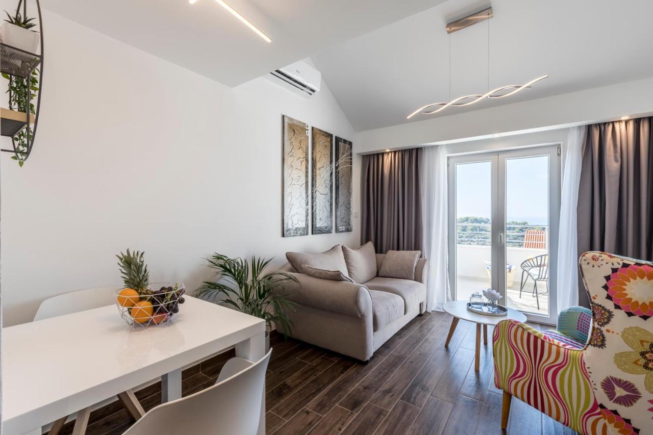 Hvar De Luxe 1 Ostanak kod kuće