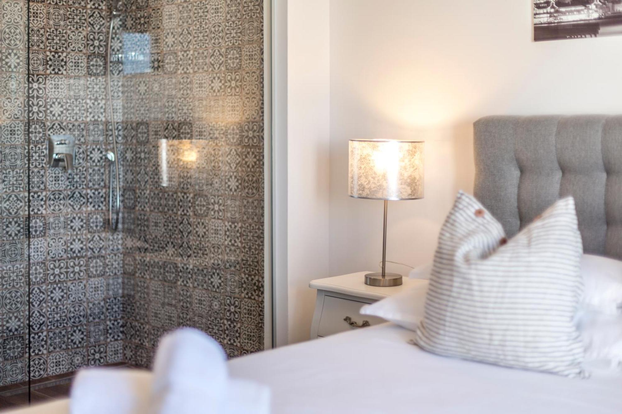 Ostanak kod kuće Hvar De Luxe 1 *
